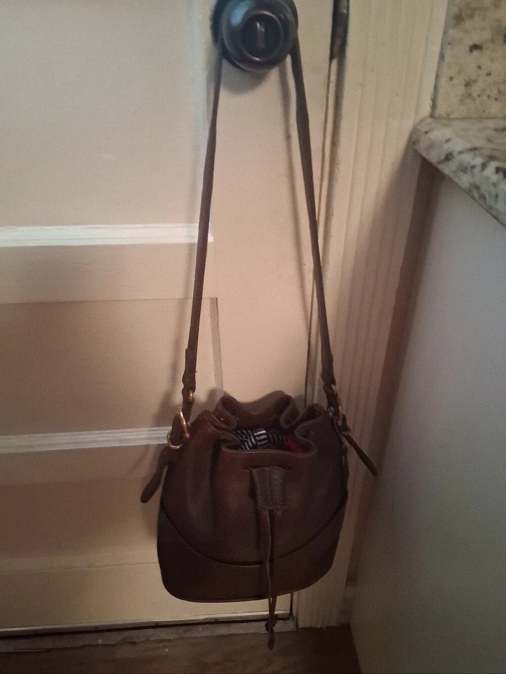 Women's Vintage Med Coach Bucket Bag